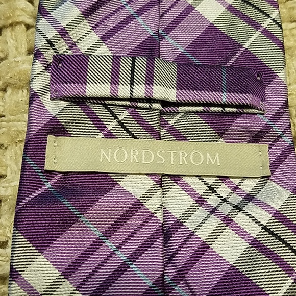 Nordstrom tie - Picture 2 of 4